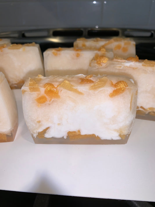 Amaretto Honey Goat's Milk Soap Bar